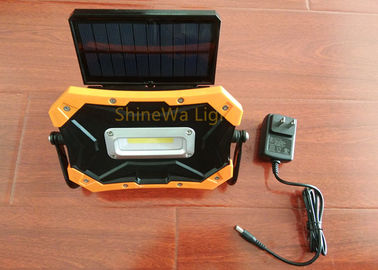 Ayarlanabilir Solar Taşınabilir Taşınabilir Şarj Edilebilir Led İş Işık 900 Lümen